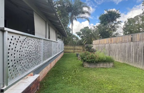 Slacks Creek House | Cosy 3BR Cottage Home w/Ample Parking