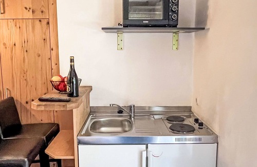 Oberndorf in Tirol Apartment | Cosy apartment for 2 people with WIFI, TV and balcony