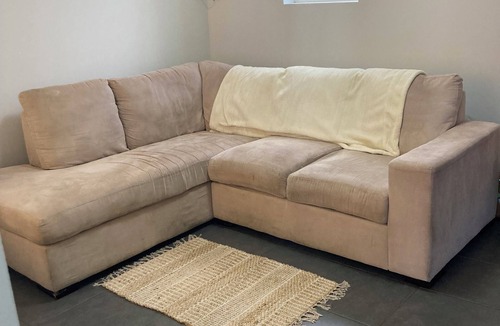 Nerang Apartment | Cosy Studio in Rustic peaceful and central Gold Coast