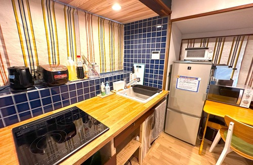 Shimo-yoshida Apartment | Cozy 2-TATAMI room Japanese style house with AC, WiFi in serene Fujiyoshida city