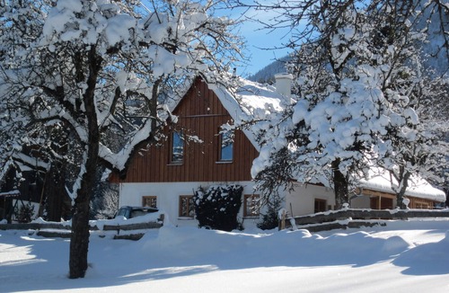 Vorderstoder House | Cozy farmhouse in splendid isolation surrounded by fields and woods
