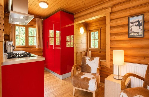 Woergl Ski Chalet | Cozy forest chalet with mountain views