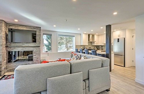 Snowmass Village Condo | Cozy-Luxe Colorado Condo Next to Base Village