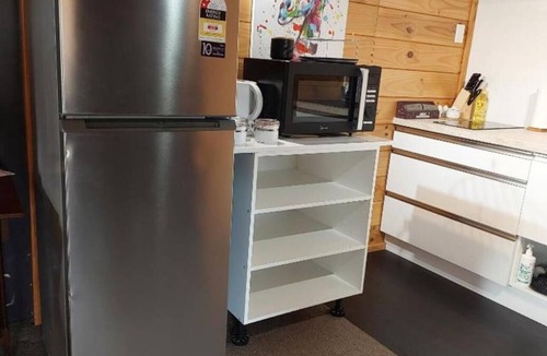 National Park Village Apartment | Cozy modern apartment in Tongariro National Park next to all local activities