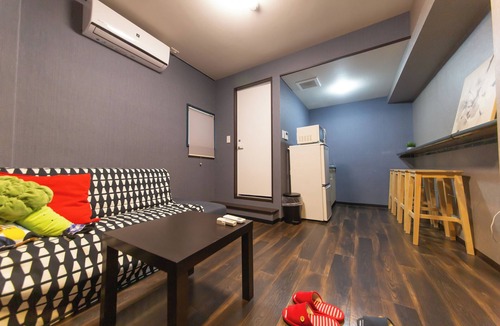 Tennoji House | Cozy Modern Apartment | Walk to Tanimachi & Easy Access to Namba & Osaka Castle