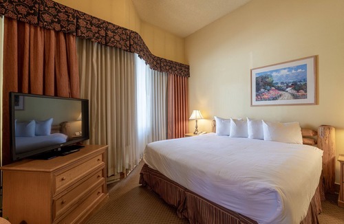 Mount Crested Butte Cabin | Cozy Pet-Friendly King Studio in Mt. Crested Butte - No Cleaning Fee! by RedAwning