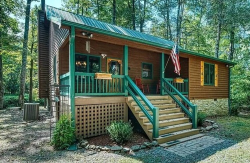 Walnut Mountain House | Creekside Ellijay Cabin, Hot Tub, Trout Stream, Outdoor Fireplace
