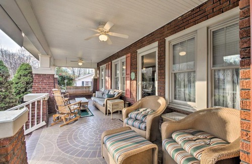Damascus House | Damascus Home w/Fire Pit & Views, Walk to Shops!