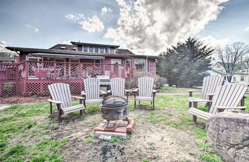 Damascus House | Damascus Home w/Fire Pit & Views, Walk to Shops!