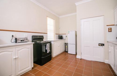 Graaff-Reinet Apartment | De Kothuize 12