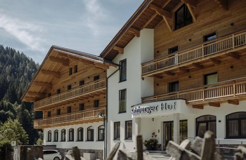 Dienten am Hochkoenig House | Doppelzimmer mit Dusche od. Bad, 4-6 Nächte - Hotel Salzburger Hof
