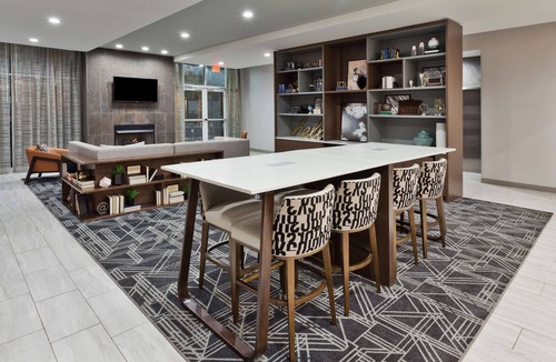 Dothan Hotel | DoubleTree by Hilton Dothan, AL