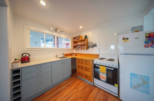 Te Anau House | Dragon Fly Cottage - Te Anau Holiday Home