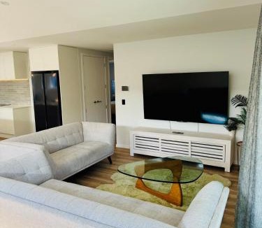 Kawarau Falls House | Dual Living For Family & Groups Of 10