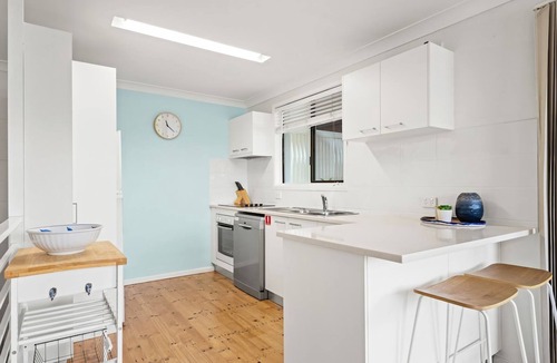 North Creek House | Easy Style Holiday Accommodation Across the Road from the Beach