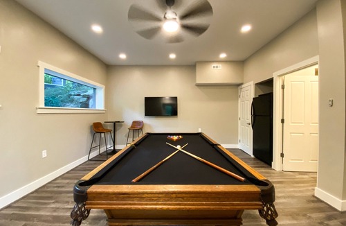 Fairview House | Edenderry Estate | 25BR Private Multi-Home Estate | Pool | Ideal for Large Groups