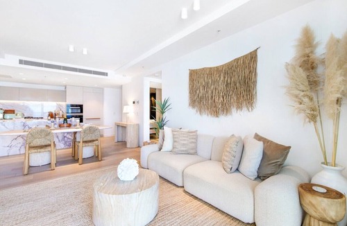 Surfers Paradise Apartment | Elegance Oceanview 2BR Suite -The Langham +Parking