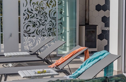 Keurboomstrand House | Elegant & Relaxed Beachfront Bliss-Wake Up to the Sound of the Ocean-Sleeps 16