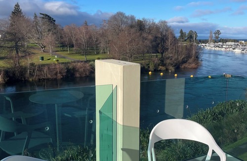 Nukuhau Apartment | Elegant Waterfront Retreat in Taupo - Comfort and Connection with Nature