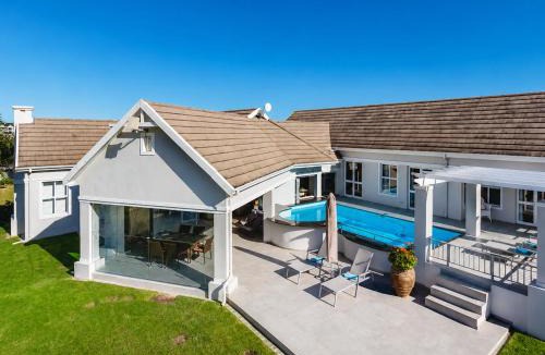 George Villa | Eleventh Heaven Kingswood Golf Estate