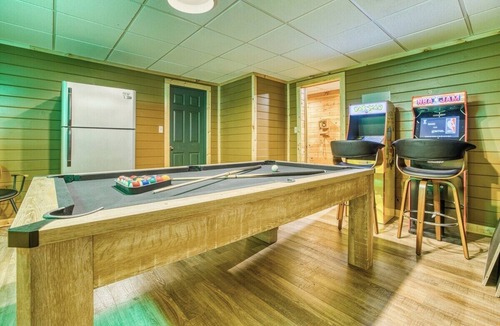 Ellijay Cabin | Ellijay Luxe Cabin - Hot Tub~Sauna~Cold Plunge