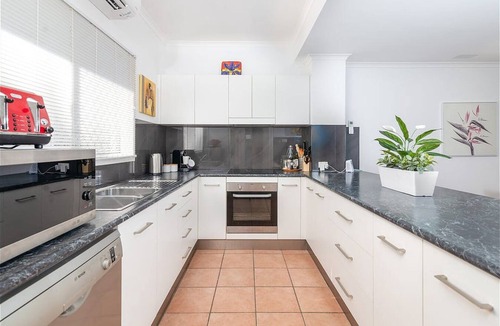 Port Douglas House | Entire 2 bed townhouse, your home away from home
