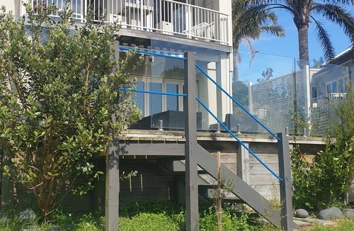 Gulf Harbour House | Fabulous 1 bedroom apartment with views over a perfect little lake. n