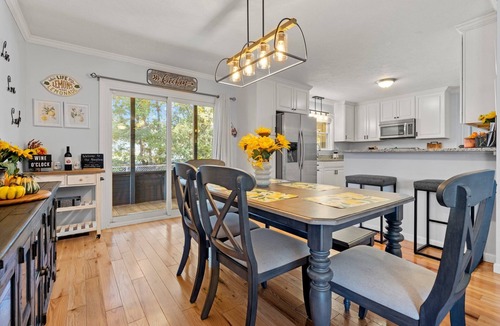 Hendersonville House | Fall is in the air- w/Hot Tub & Game Room Near DT