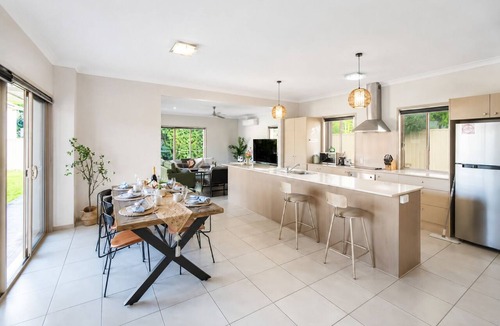 Upper Coomera House | Family Friendly Funhouse close to All Theme Parks