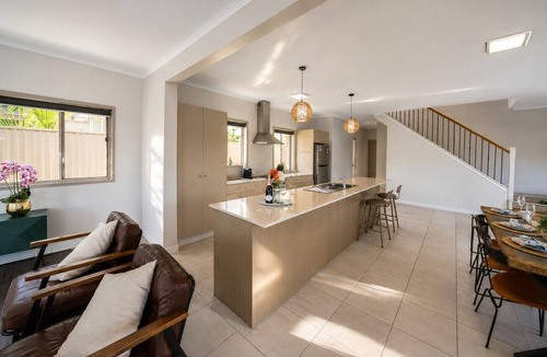 Upper Coomera House | Family Friendly Funhouse close to All Theme Parks