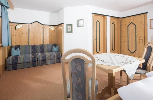 Reith im Alpbachtal House | Family room - Alpengasthof Hotel Pinzgerhof