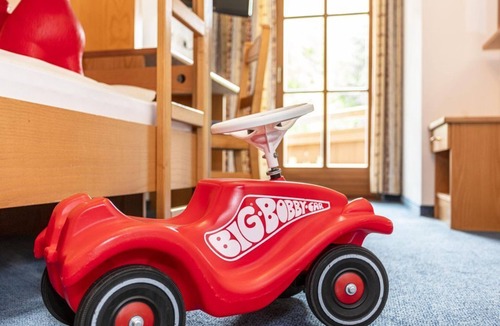 Maria Alm am Steinernen Meer House | Family room with bunk beds - Hotel Unser Unterberg