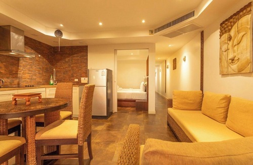 Kata Apartment | Famous Kata Ocean View 2BR Seaview Residence c129