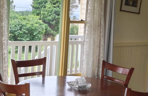 Fernbrook Apartment | Fernbrook Lodge Bowerbird Guest Suite
