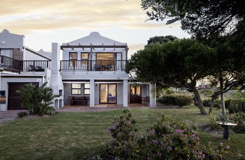 Fisherhaven Apartment | Fisherhaven - Four Bedroom Apartment, Sleeps 8