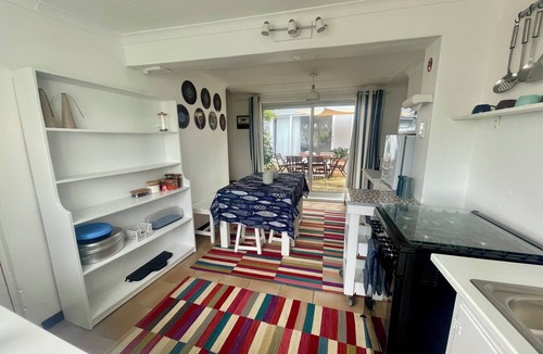 Kleinmond House | Footprints in Kleinmond