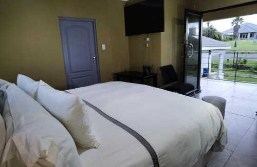 Kidd's Beach House | Fountain Beach House-Elabahambi