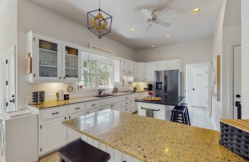 Shipyard Plantation House | French Home on Golf Course Private Pool & Hot Tub