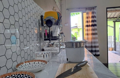 Patong House | Getaway near Patong Beach, shops and restaurants. Homey, private, and memorable.