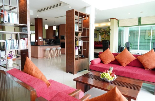 Wichit Villa | Glasshouse Phuket | 6BR Villa | Sleeps 22 | Walk to 2 Beaches | Accessible