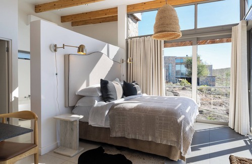 Bonnievale Cabin | Goats Window Luxury Safari Lodge Prestige Collection