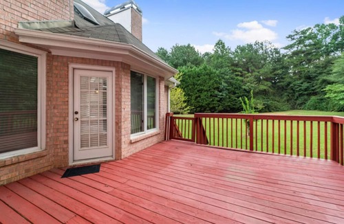 Lithonia House | Gorgeous 7-bedroom lake front with a fitness room, theater, jacuzzi and sauna.