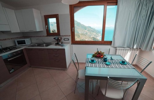 Ravello House | GRANDMA CARMELINA-SEA VIEW