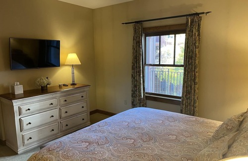 Mount Crested Butte Hotel | Great Location at base of Mt! Sleeps 4.