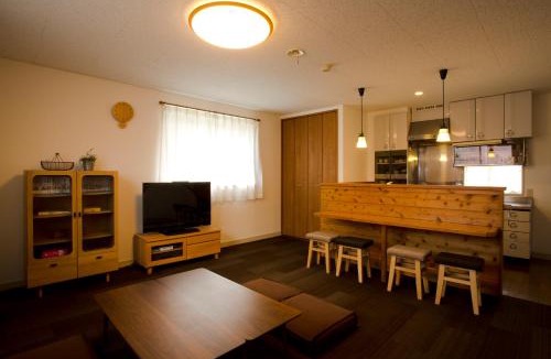 Iida Cabin | Green Grass Hakuba