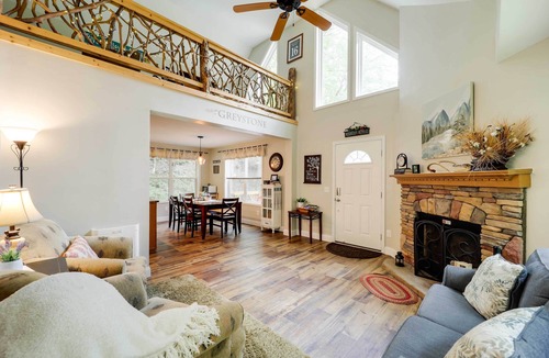 Elk Park Cottage | 'greystone' Creekside Cabin: Hike, Fish & Explore!