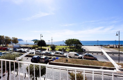 Pozzuoli Apartment | GuestHost - Charming 60 sqm apartment, ideal for up to 3 people, located on the first floor of a building without an elevator.The property is located in Pozzuoli, in a strategic position that allows easy access to the city center and the metro and train