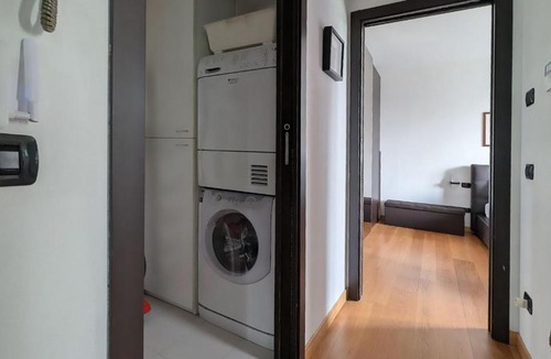 Biassono Apartment | GuestHost - Pole Position Suite