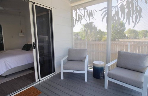 Horseshoe Bay House | Gwindalan, Exclusive one bedroom home