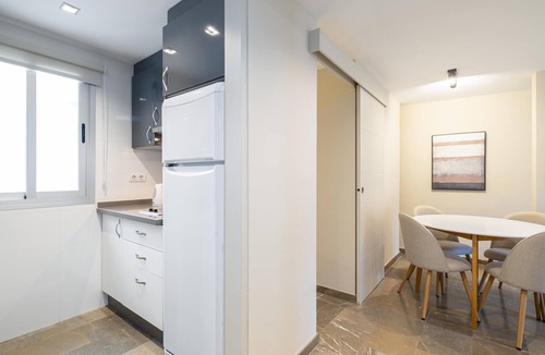 Central District Apartment | H2Granada Just Refusbished - Parking Optional